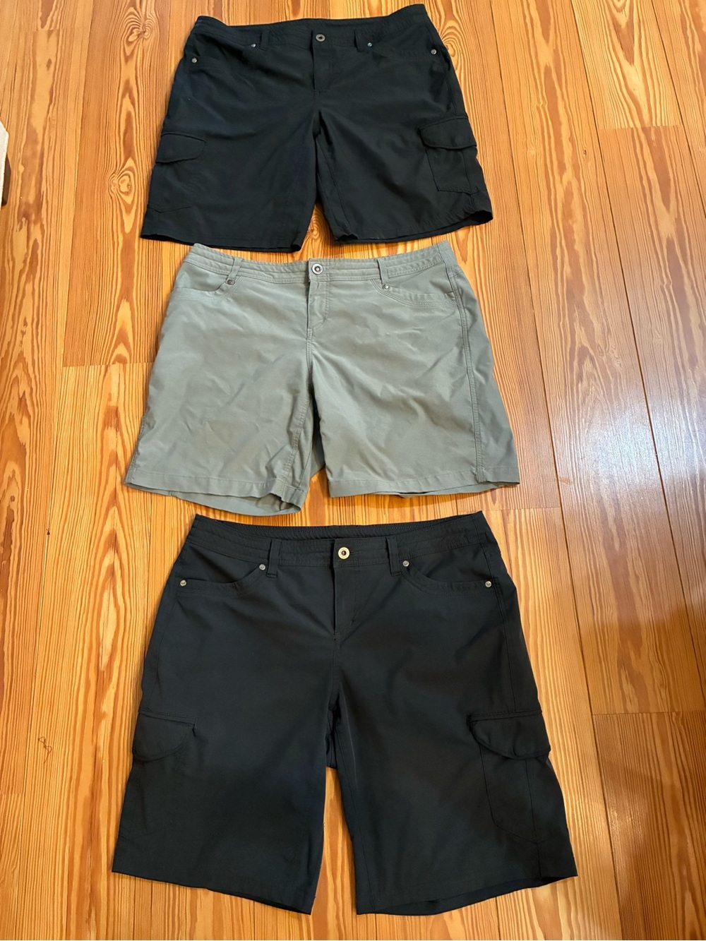 Lot of 3 KÜHL Women's Hiking Cargo Shorts Size 14 Black ,Sage Green & Grey